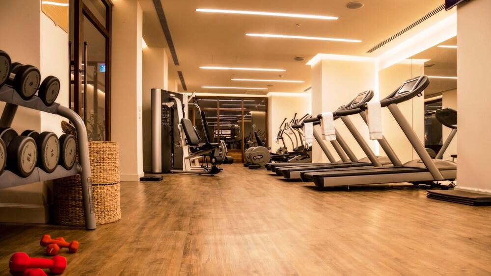 Herbert Samuel Иерусалим Экстерьер фото The gym at the hotel